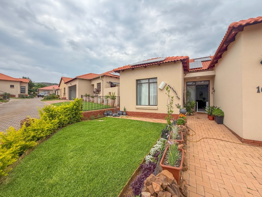 3 Bedroom Property for Sale in Xanadu Eco Residential Estate North West